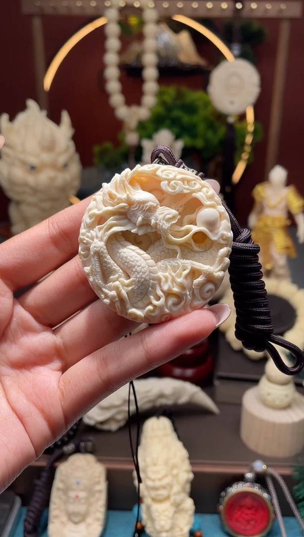 【闪购商品】菩提根/象牙果吊坠【重工版】龙凤呈祥