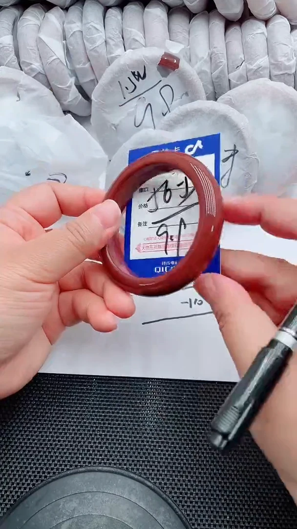 未镶嵌手镯石英质玉57-56-57