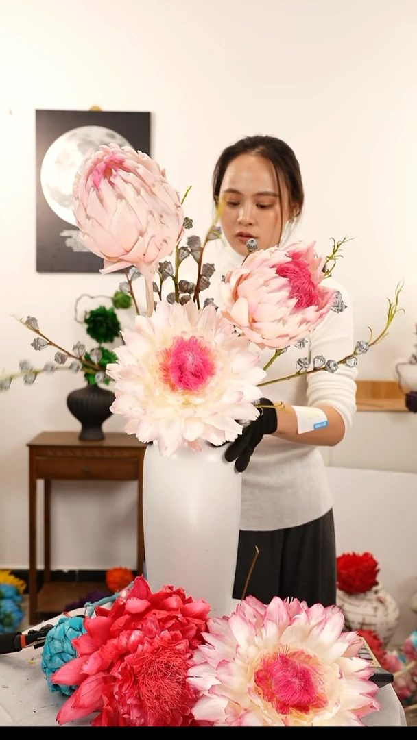 直播间同款花瓶 黑或者白 备注