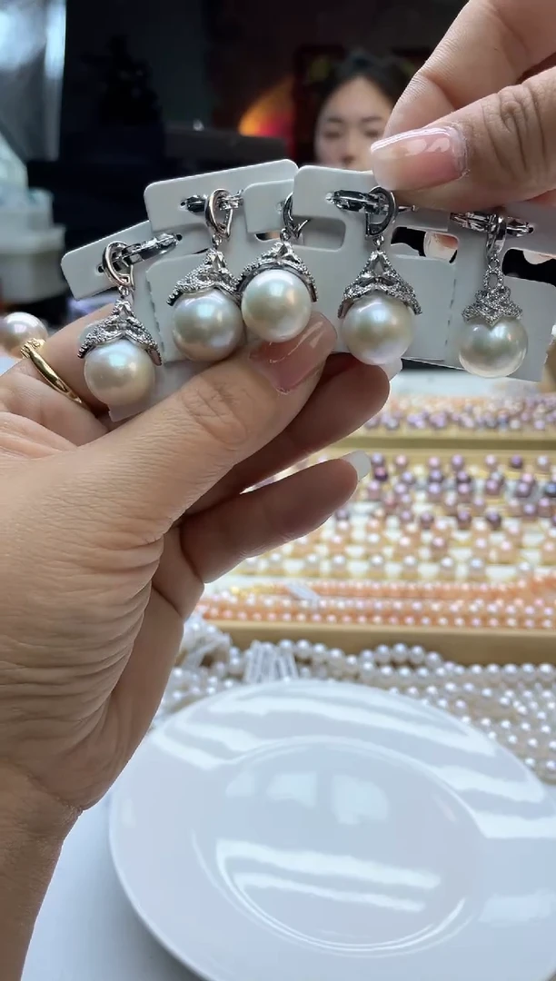 未镶嵌吊坠淡水珍珠白色系14-15mm万能扣(多样性发一）