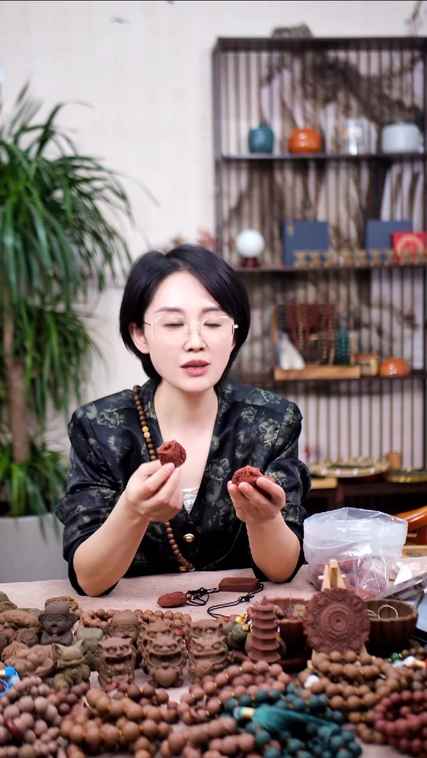 木红麝的立狐牌子微瑕
