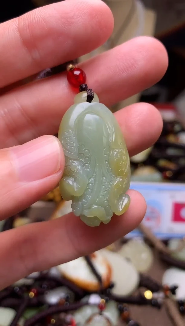 颈饰未镶嵌和田玉新疆料青海料清水和田玉吊坠