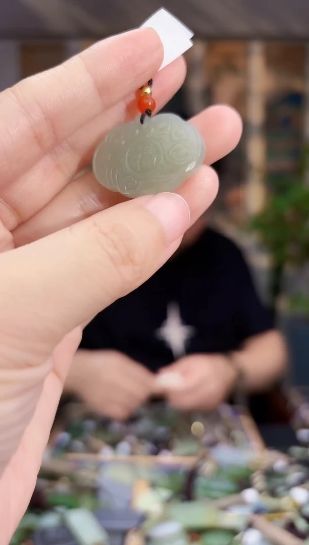 和田玉未镶嵌挂件拍一发一