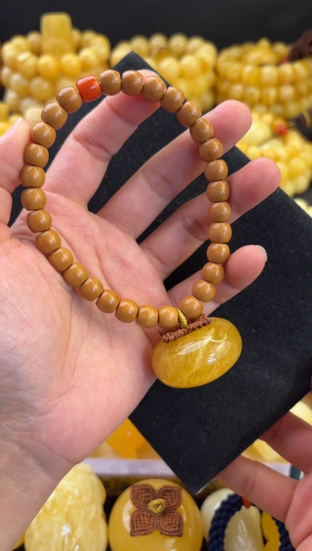 蜜蜡颈饰未镶嵌俄料蜜糖虎皮妖花柿柿如意