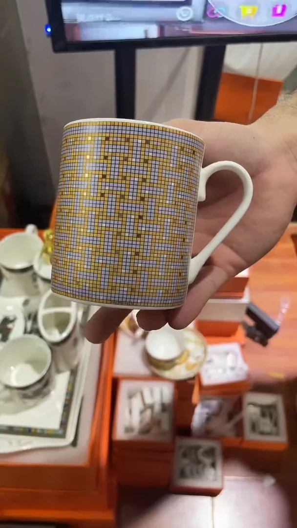 杯鸿辉家品牌瓷器，京东包邮！
