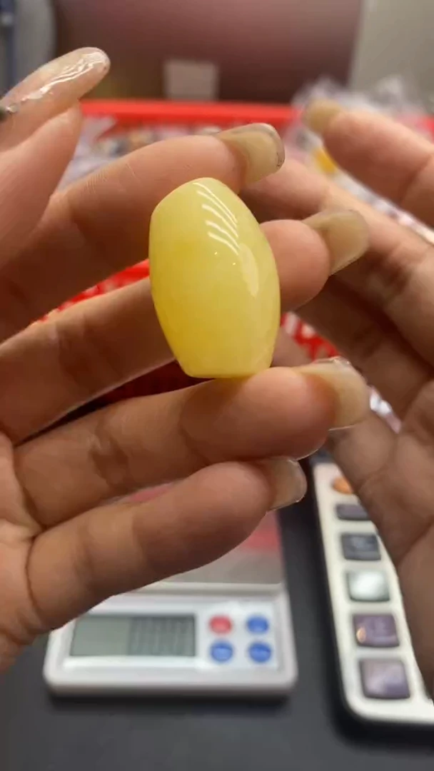 琥珀未镶嵌珠宝奇石1400