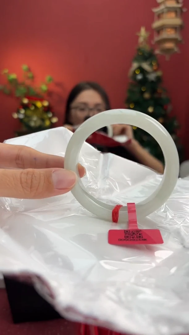 未镶嵌手镯翡翠翡翠手镯2