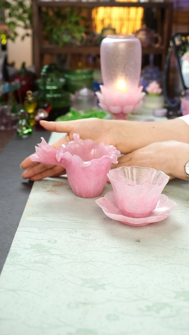 琉璃闪购蝶上百合公道+清欢杯垫+茶杯粉色