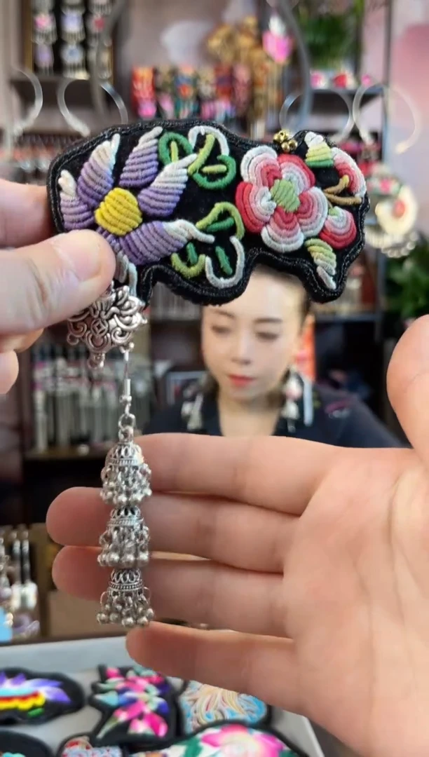 织绣华* 民族风手工非遗老绣饰品198