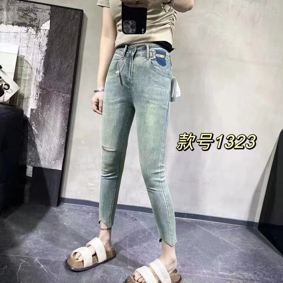 张肉肉家1323大码牛仔破洞小脚裤