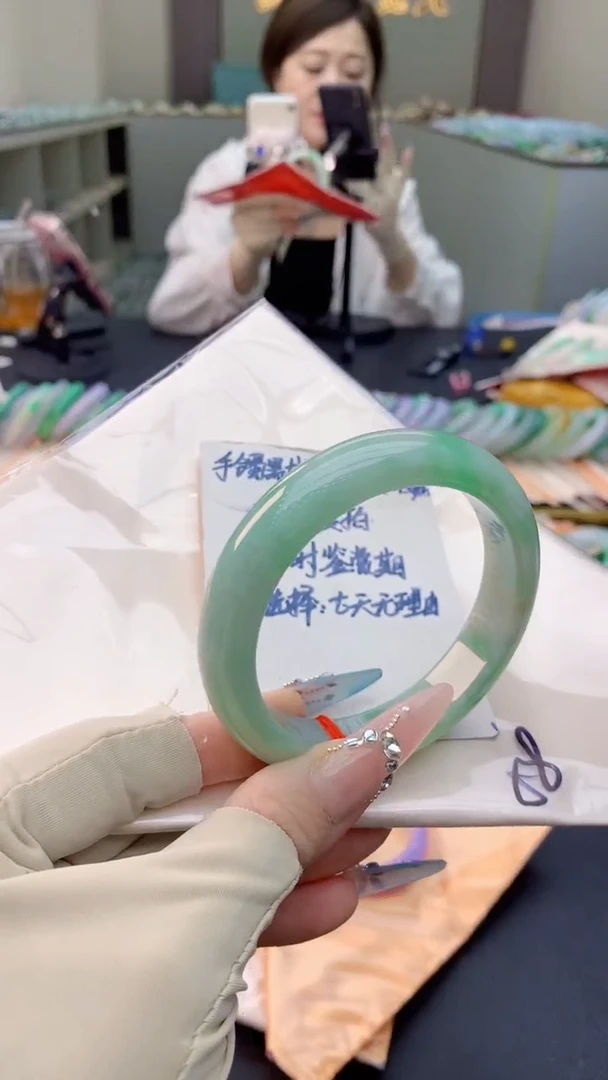 未镶嵌手镯翡翠0316064280