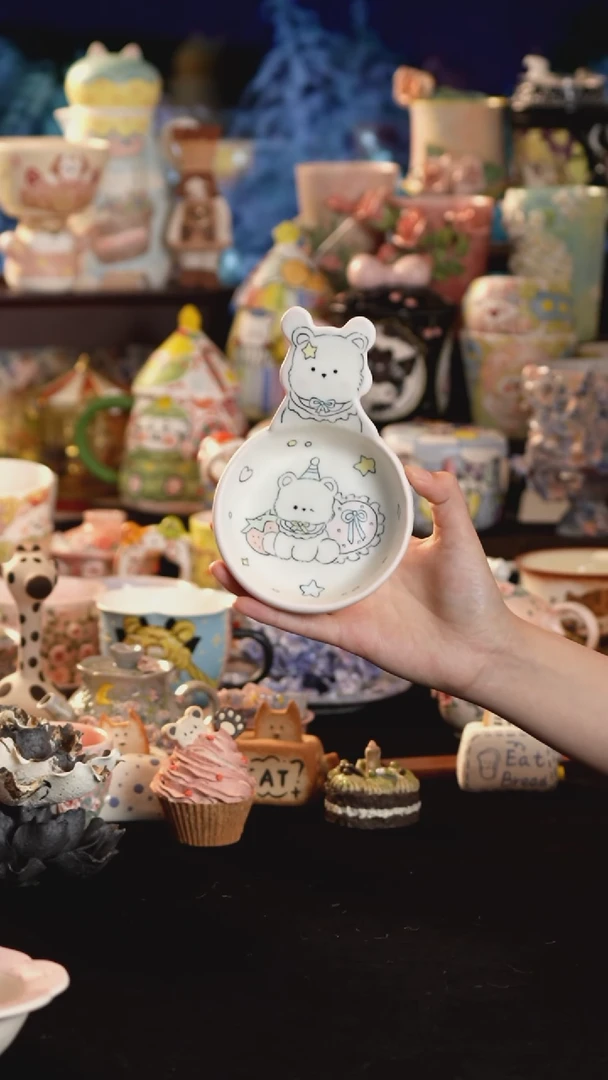 摆件陶景德镇釉下彩手绘设计师款陶瓷