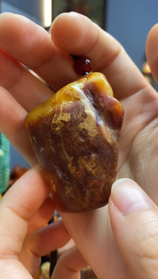 琥珀颈饰未镶嵌吊坠