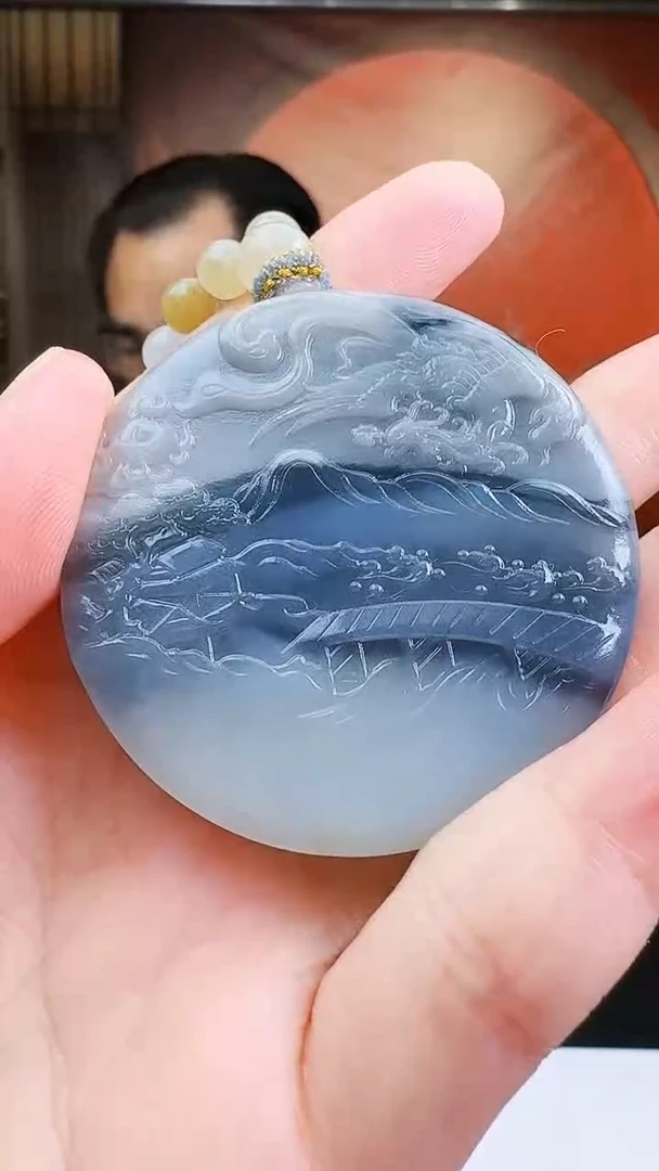 定制和田玉玉润名家天然和田玉（拍一发一）