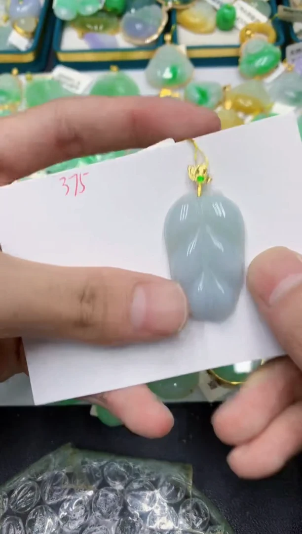 颈饰未镶嵌翡翠111111
