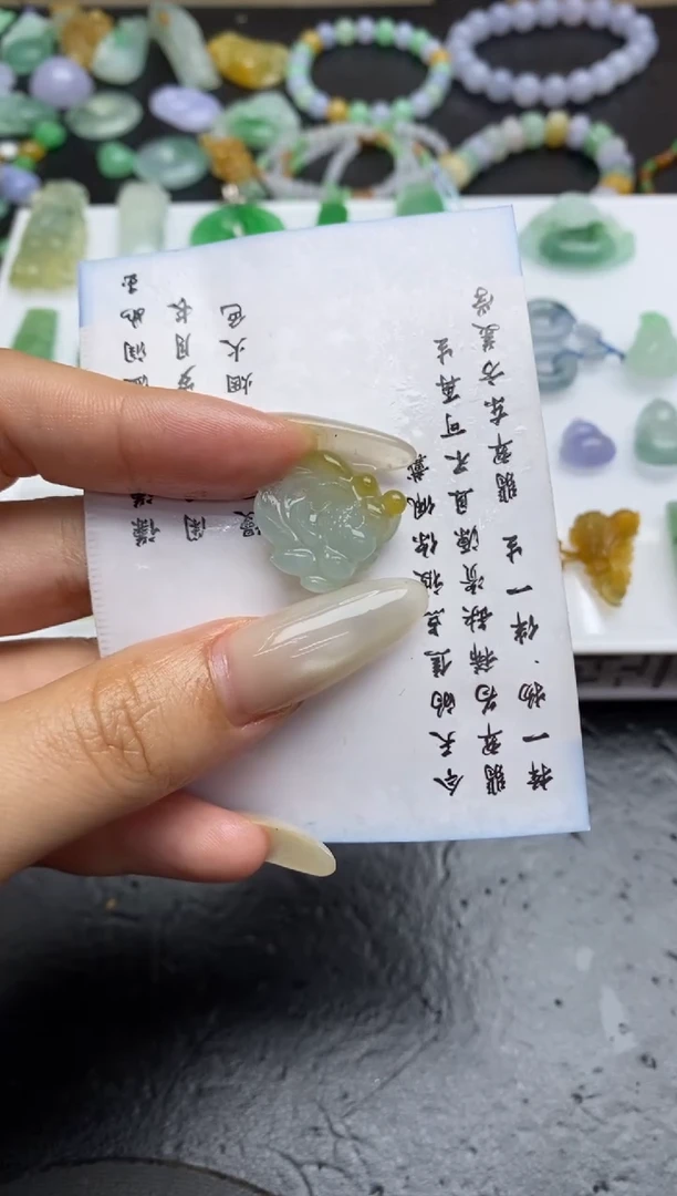 定制翡翠未镶嵌翡翠毛货~