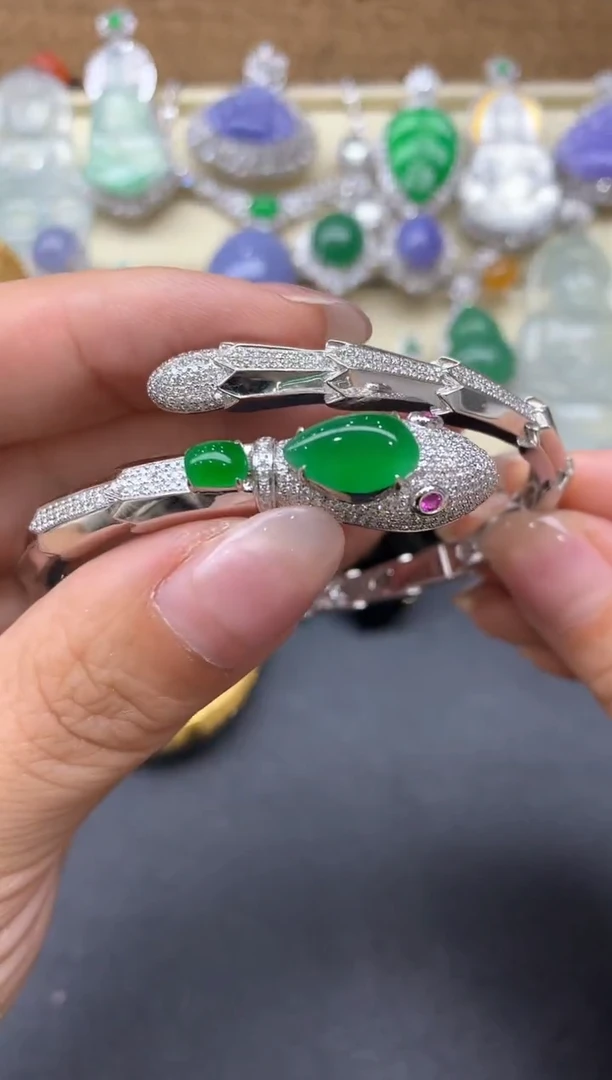 【闪购商品】翡翠手镯18K金镶嵌508-中国好珍宝