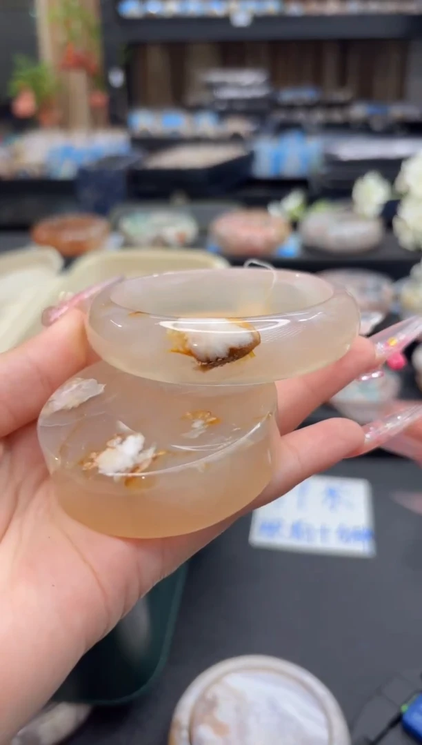 未镶嵌手镯石英质玉35(58圈赠送镯心)