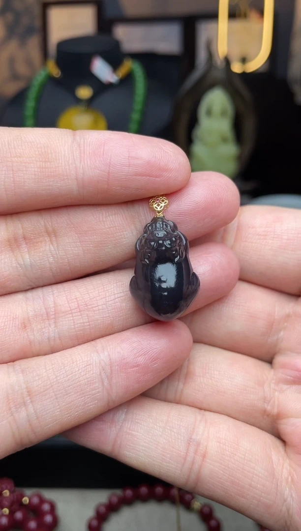 【闪购商品】和田玉颈饰18K金镶嵌精品吊坠