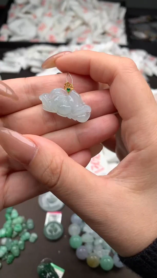 【闪购商品】翡翠颈饰18K金镶嵌一