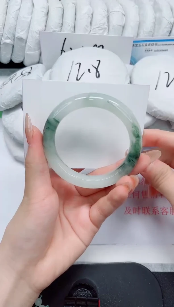 石英质玉手镯未镶嵌273-54