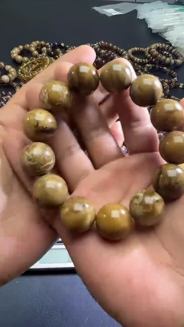 裸石琥珀未镶嵌89