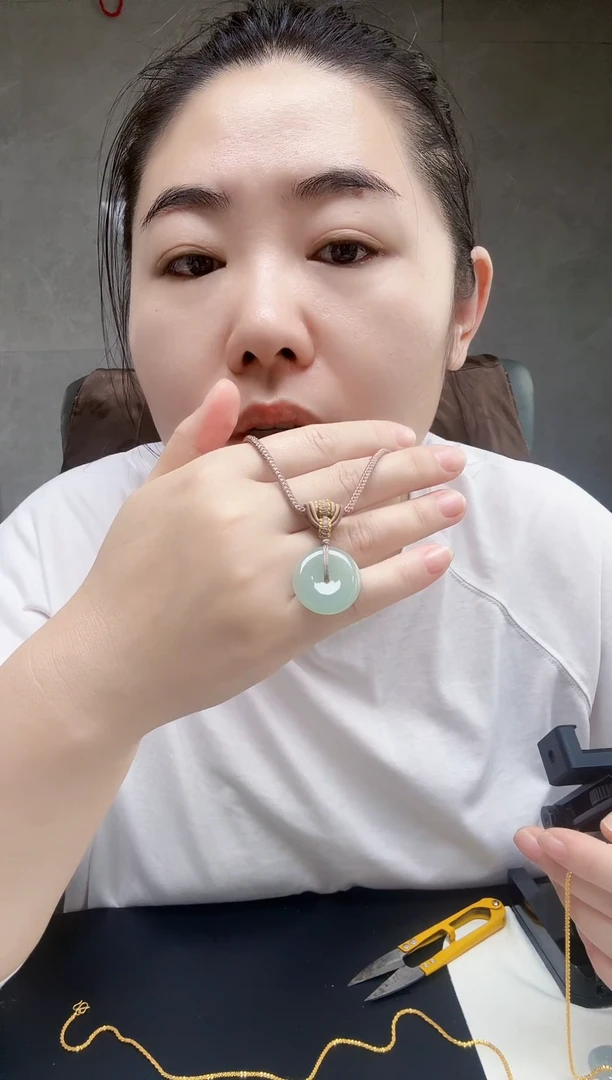 颈饰未镶嵌翡翠翡翠平安扣吊坠多样性发货