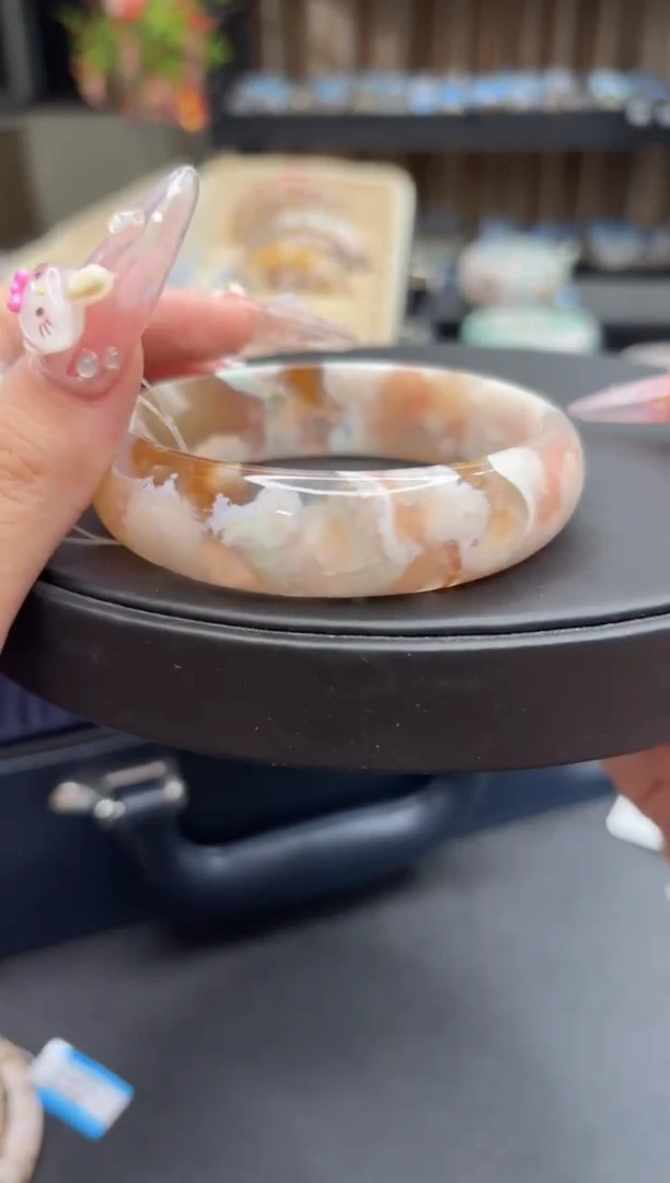 未镶嵌手镯石英质玉76(61圈)