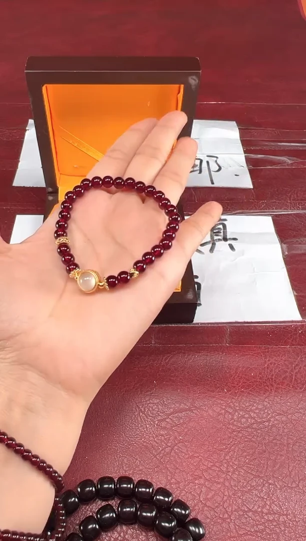石榴石紫红顶色文玩精美手串MK986