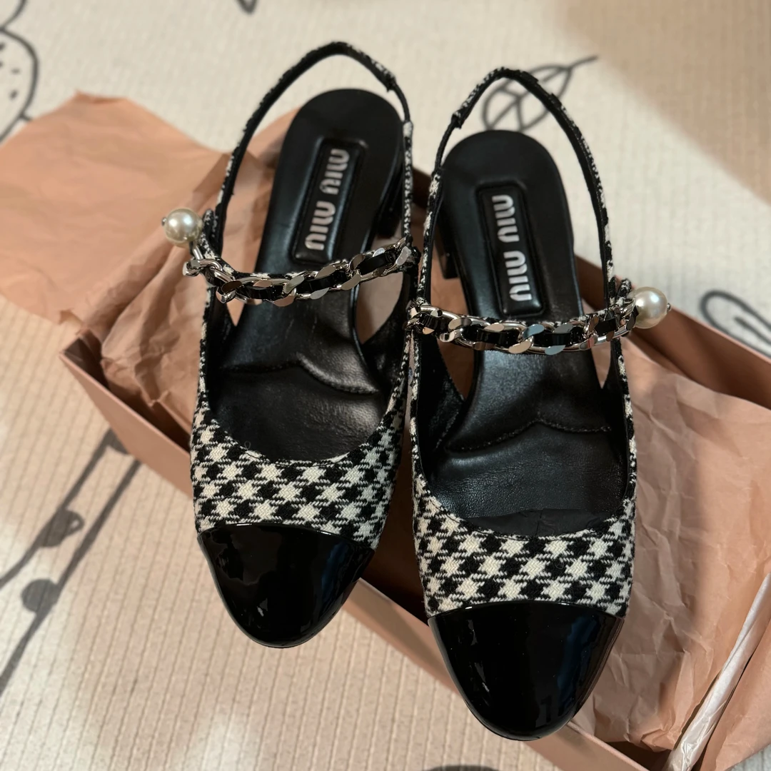 未使用 MIU MIU/缪缪 缪缪黑白格黑头玛丽珍凉鞋 38