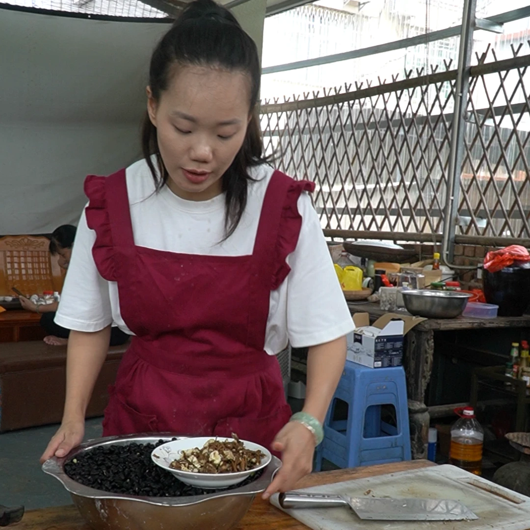 当归黑豆 柴火熬制健康小零食半斤一罐