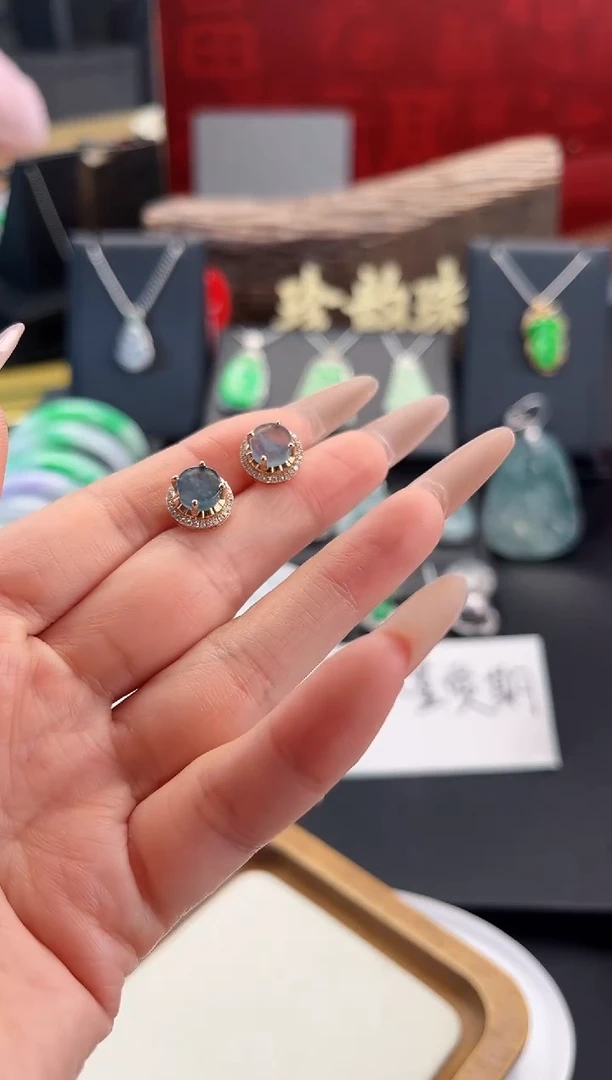 翡翠18K金镶嵌耳饰耳饰