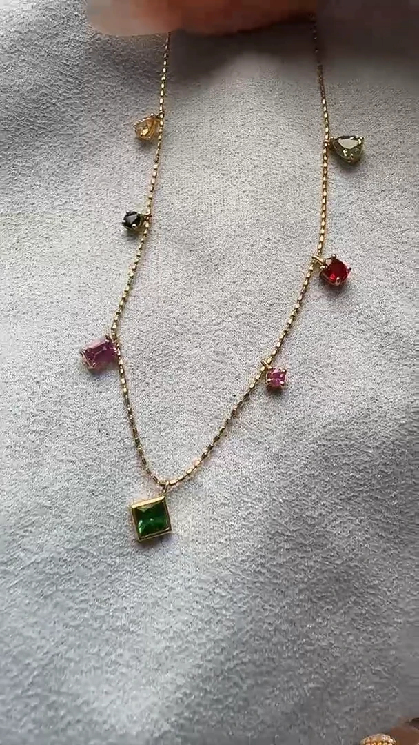 颈饰蓝宝石18K金镶嵌18K金多彩宝石项链
