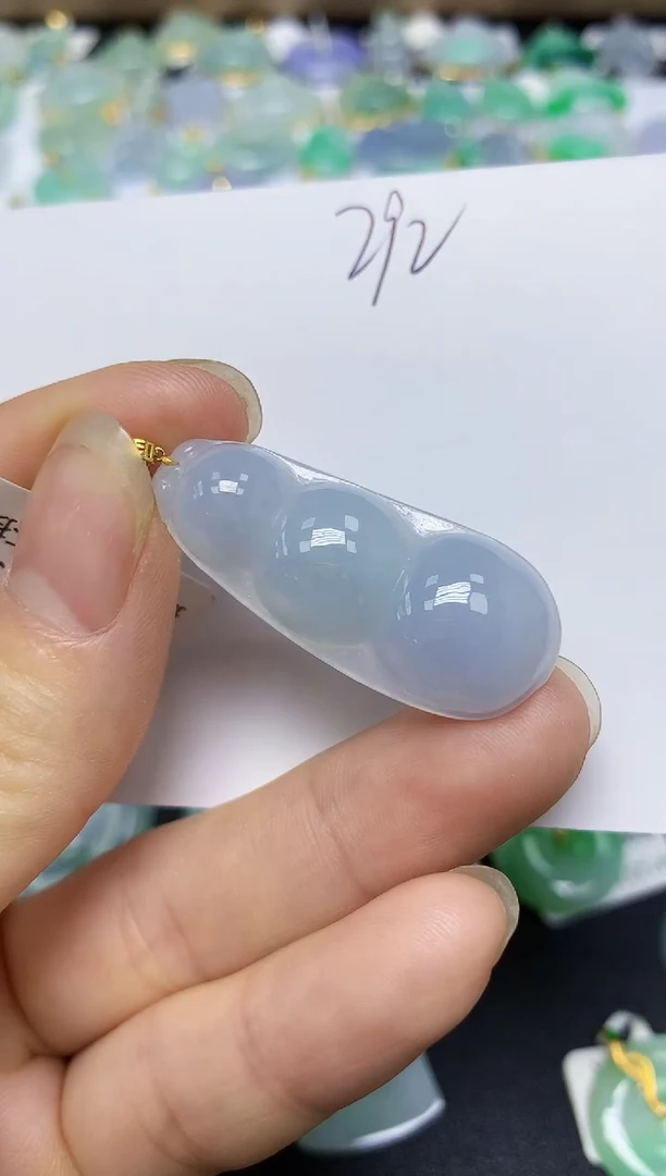 翡翠18K金镶嵌颈饰 天然翡翠A货