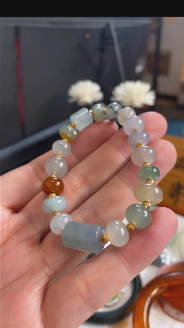 18K金镶嵌定制翡翠1666号