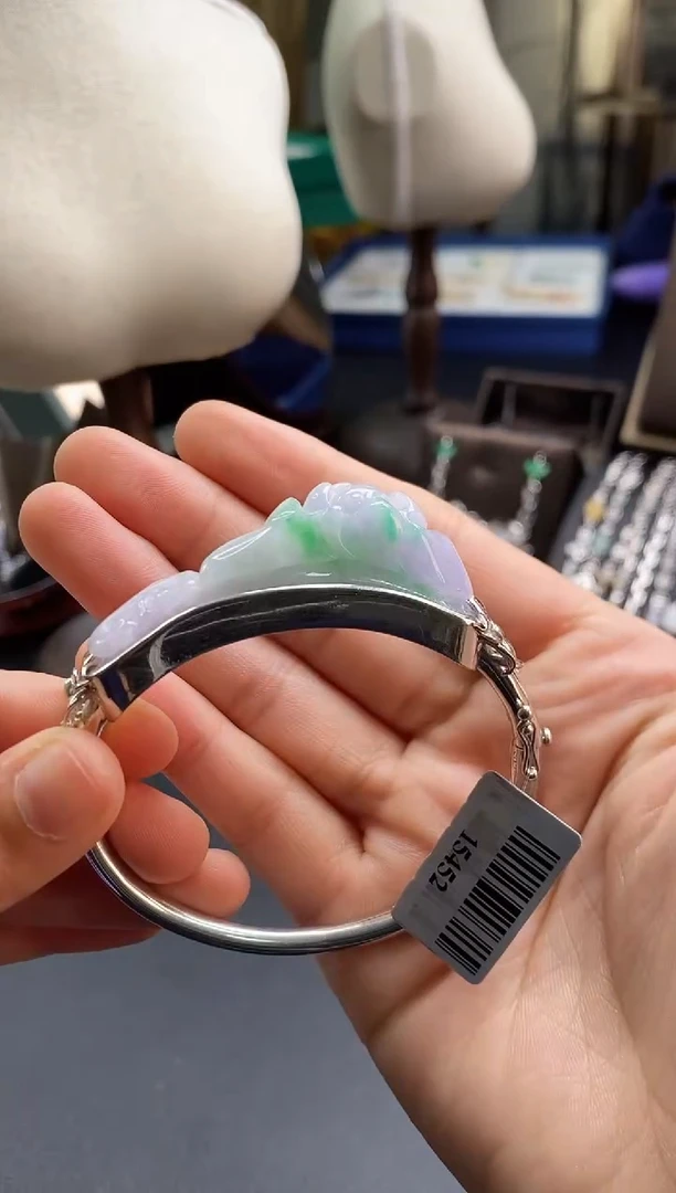 颈饰银S925镶嵌翡翠15452