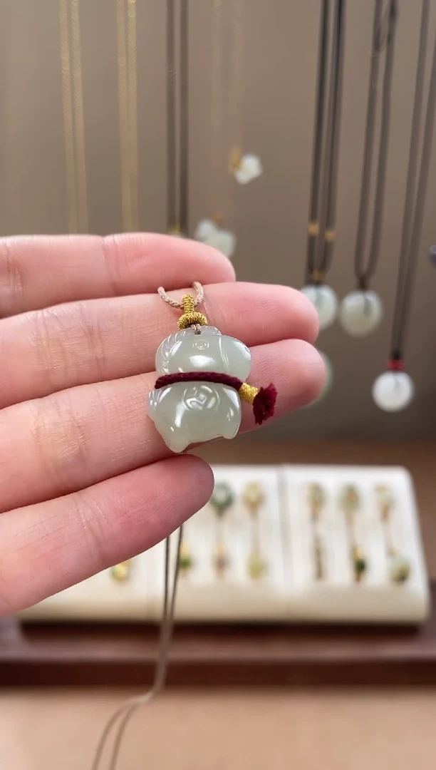 颈饰未镶嵌和田玉和田玉吊坠