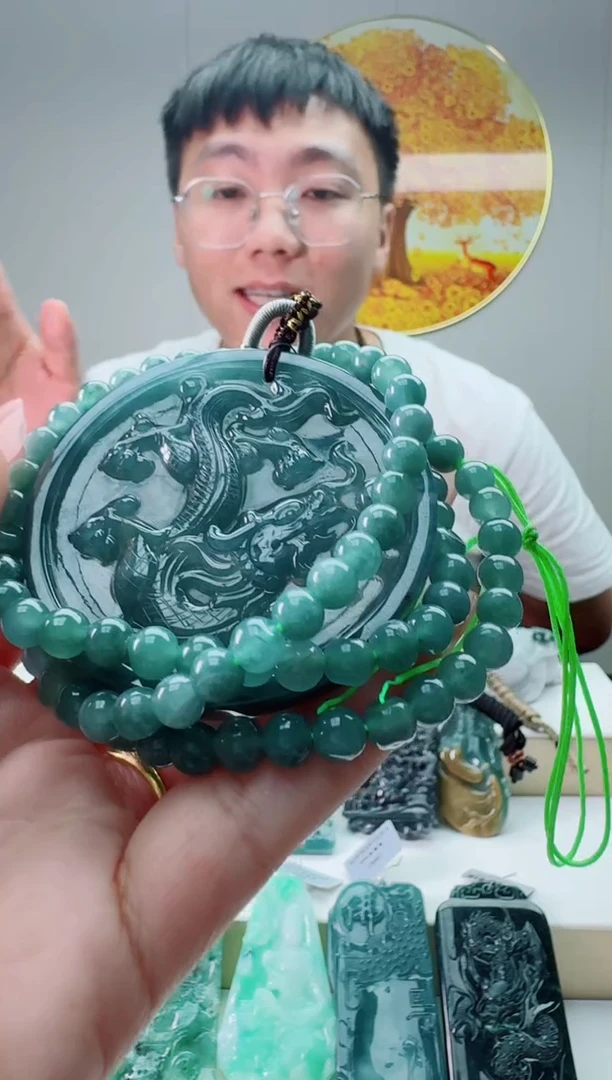 翡翠未镶嵌颈饰1111111111111