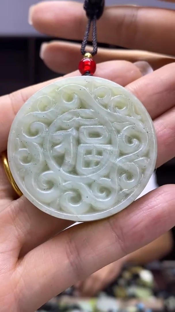 未镶嵌岫玉挂件