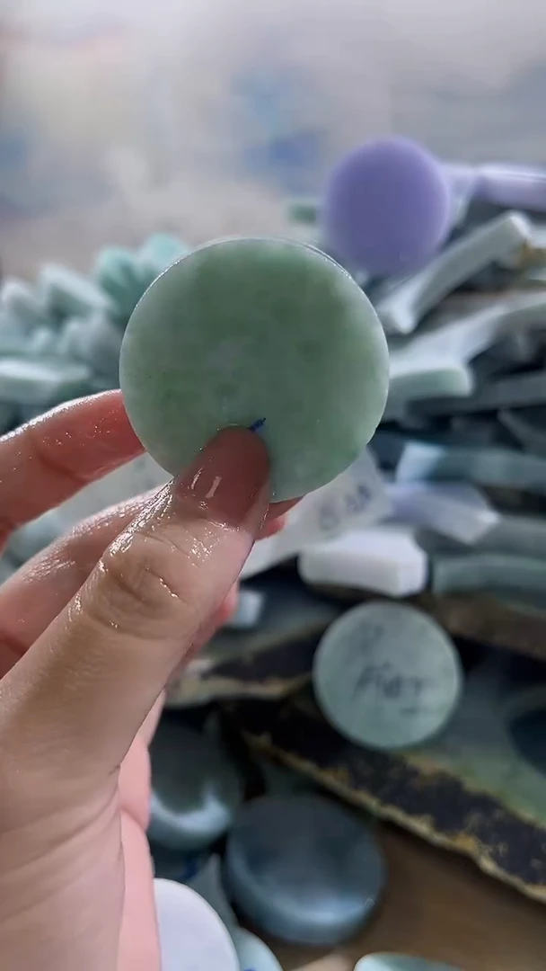 颈饰未镶嵌翡翠翡翠缅甸翡翠A货钟116