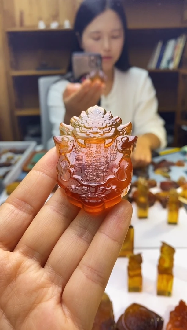 琥珀颈饰未镶嵌SN63-153（山鬼令牌）