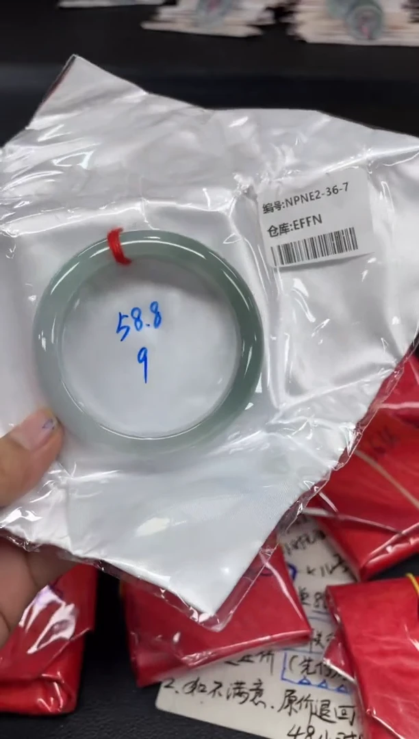 未镶嵌手镯翡翠翡翠手镯