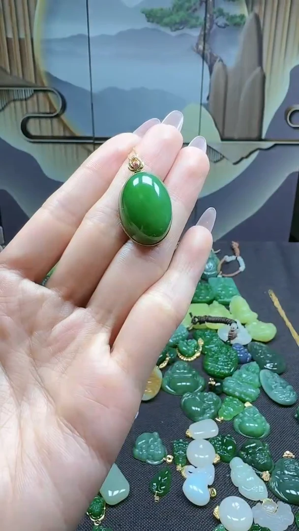 和田玉18K金镶嵌挂件1