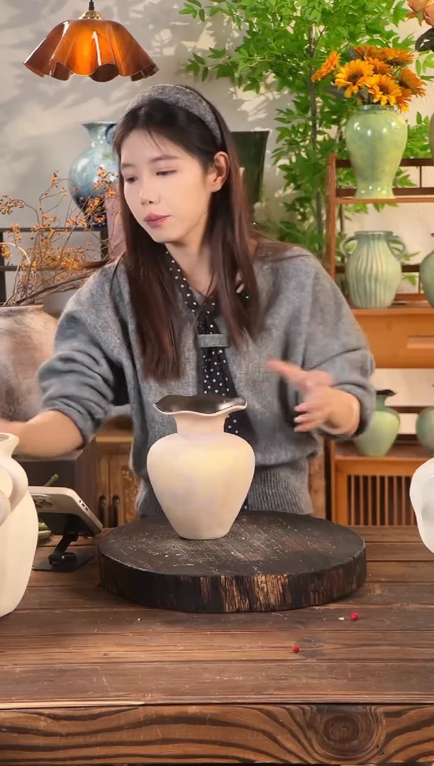 莫奈紫-花瓣小号 陶瓷花瓶