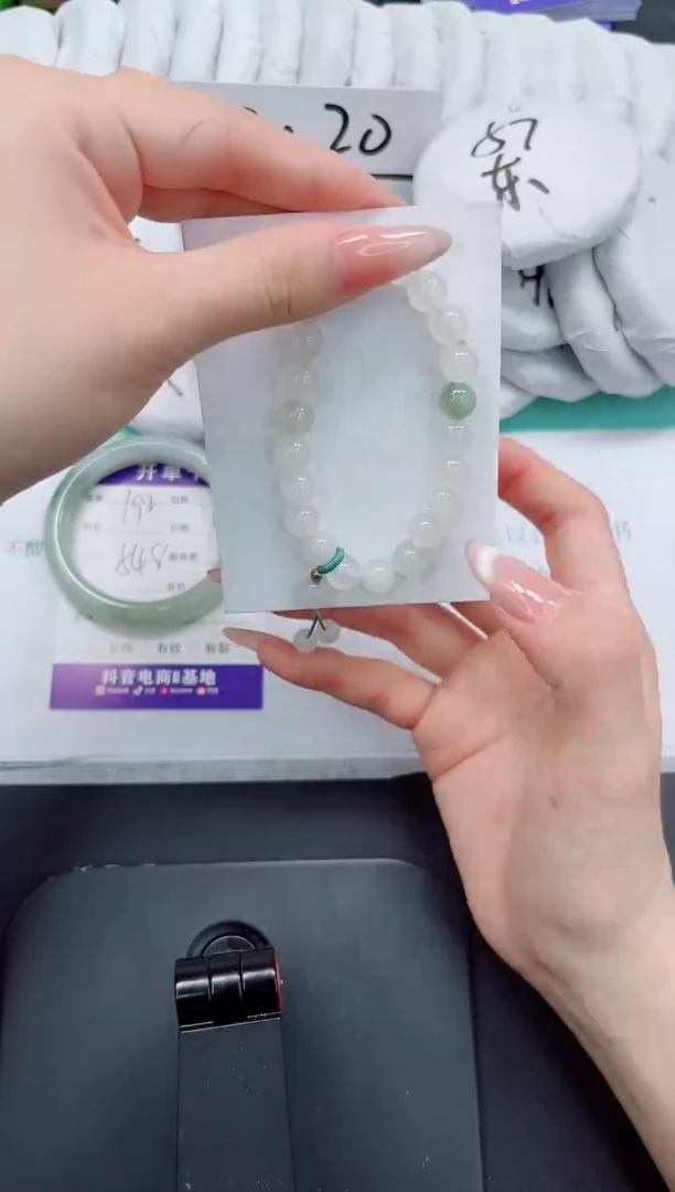 石英质玉手镯未镶嵌193**********