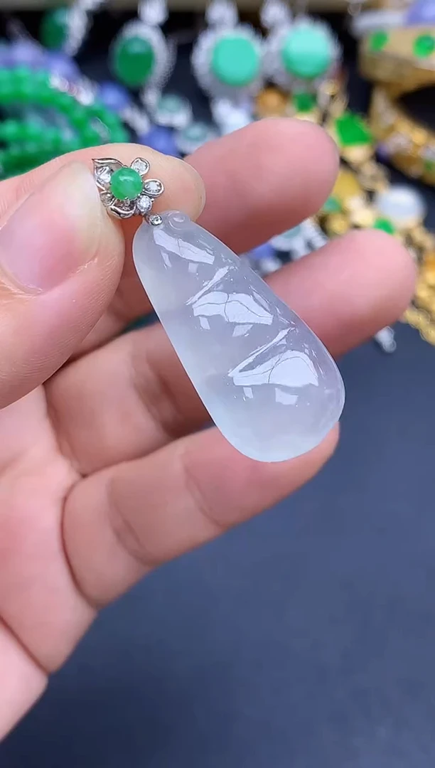 颈饰18K金镶嵌翡翠317-春日珠宝