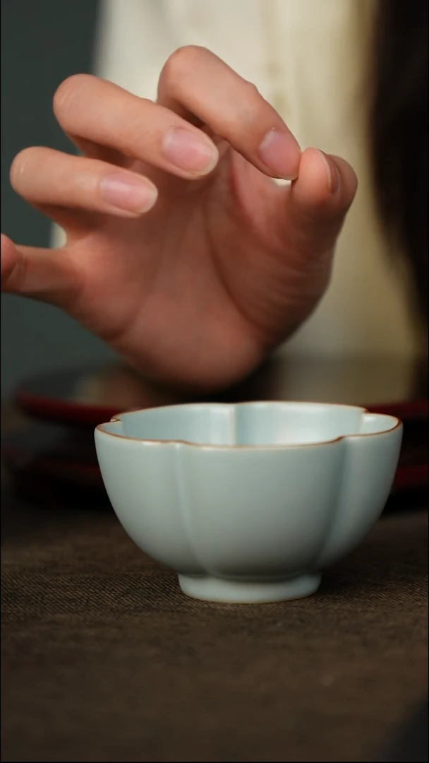 微微瑕 五瓣梅花 无底款