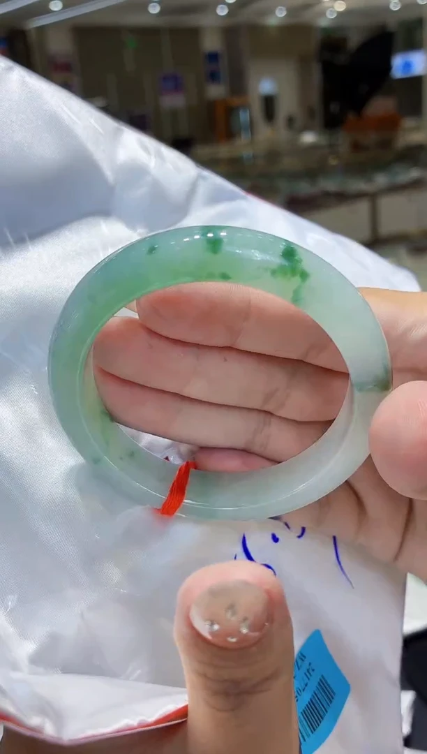 未镶嵌手镯翡翠翡翠手镯