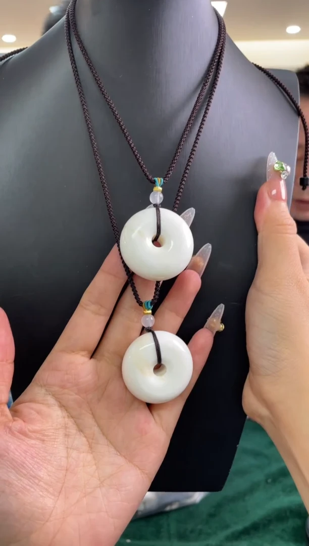 石英质玉·未镶嵌多样性发一件