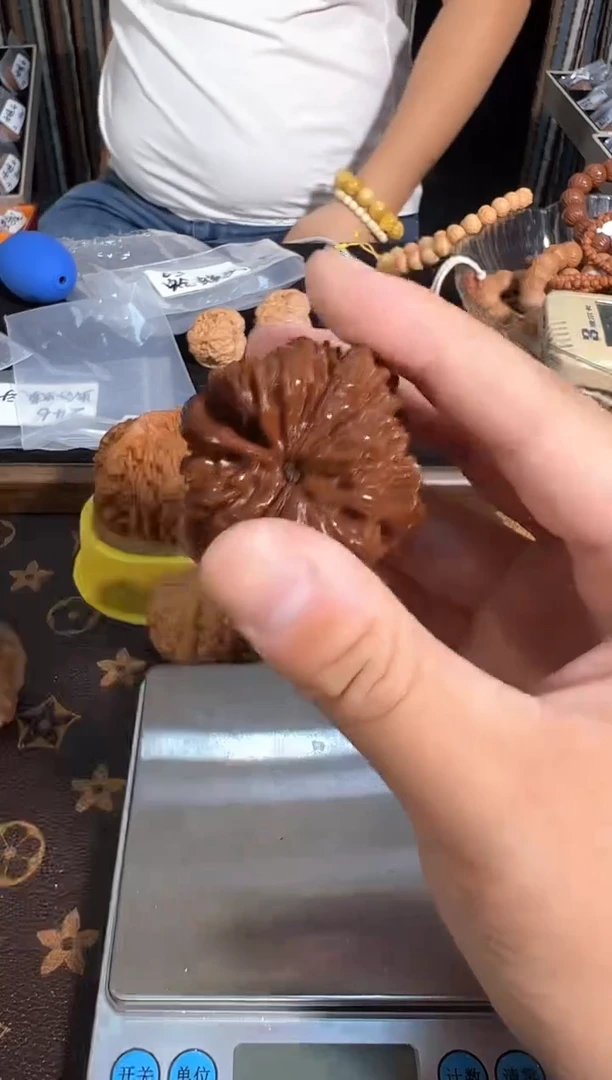 把件核桃辉哥老爸自玩核桃（盘了十年）